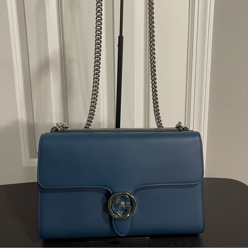 Gucci Dusty Avio Shoulder Bag with Chain - Picture 3 of 14